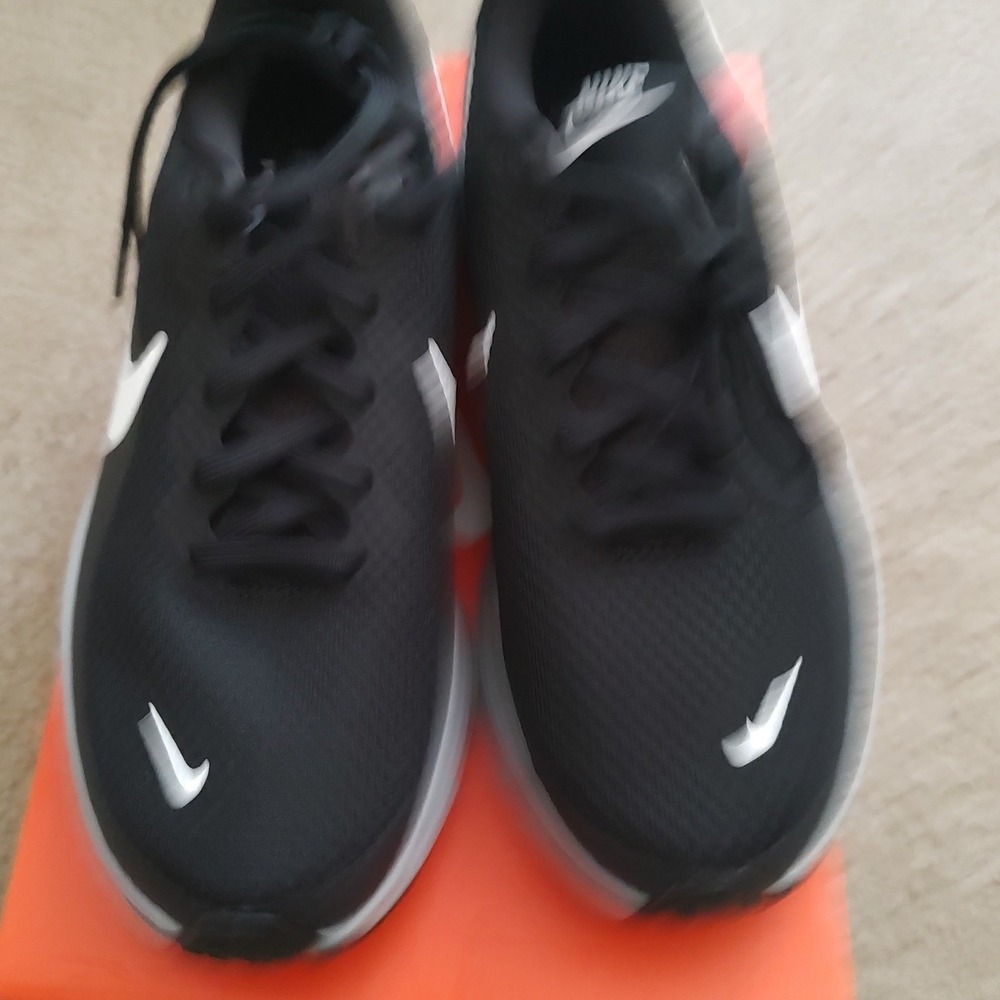 Nike Revolution 7 Mens Black White Running Shoes FB2207-001 Size 7 - Picture 7 of 7